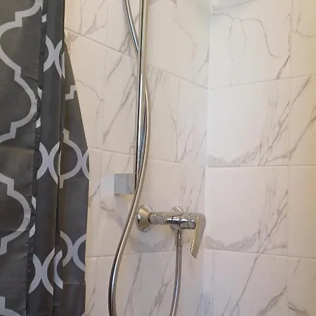 Sunny Uno 1 Floor Apartment *