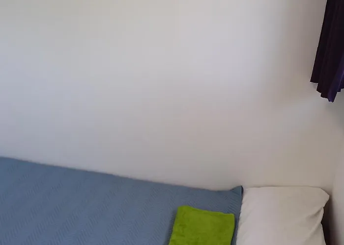 Sunny Uno 1 Floor Apartment